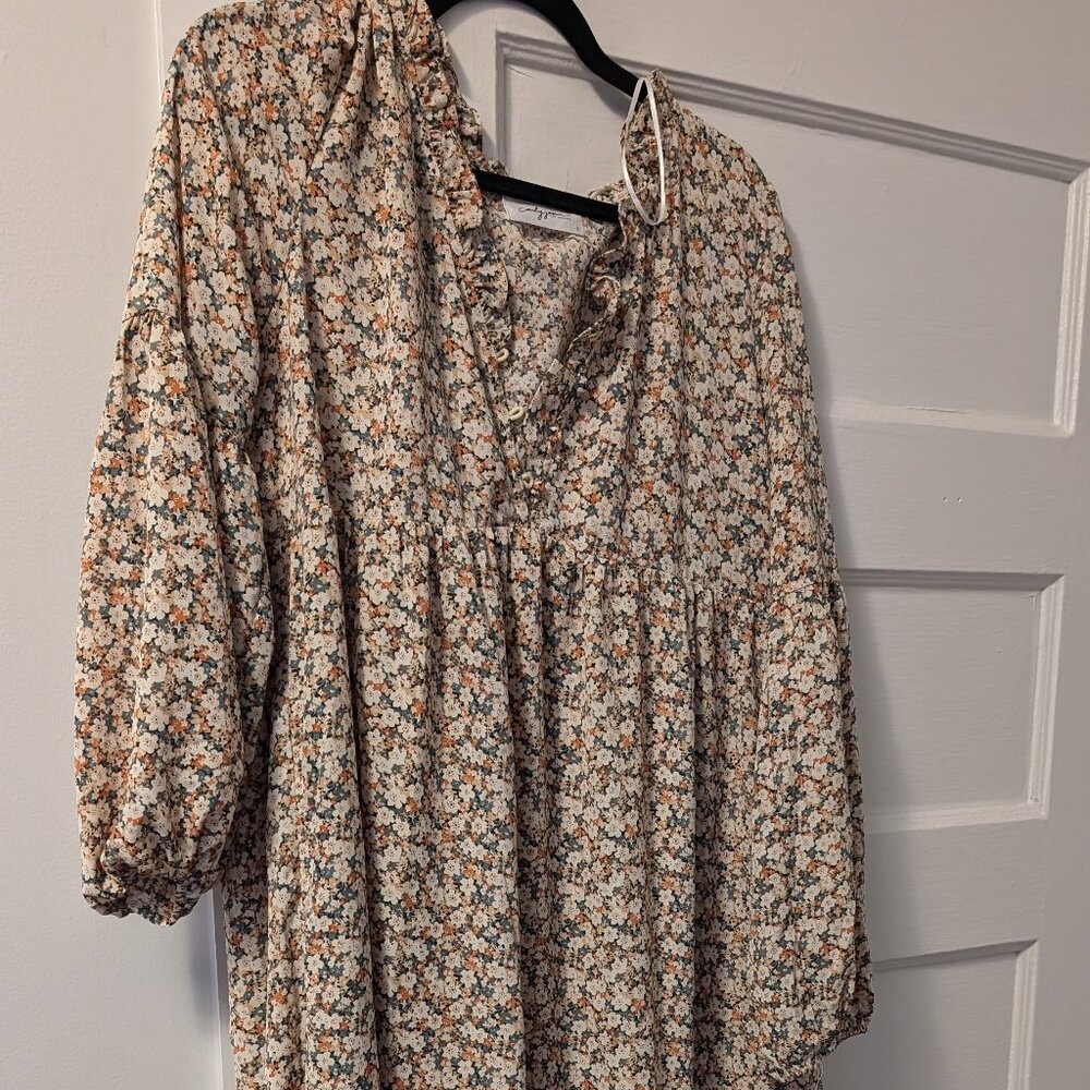 Carly Jean Los Angeles Floral Maxi Dress